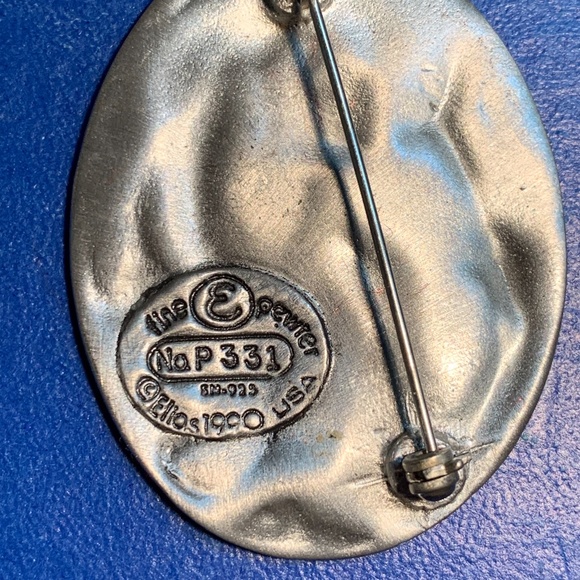 Elios vintage pewter pin - Picture 4 of 5